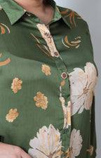 Blusa con estampado floral
