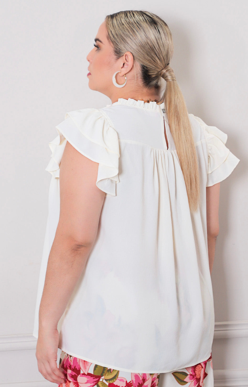 Blusa beige con drapeado - BLUSAS CURVY Boutiquemirel 