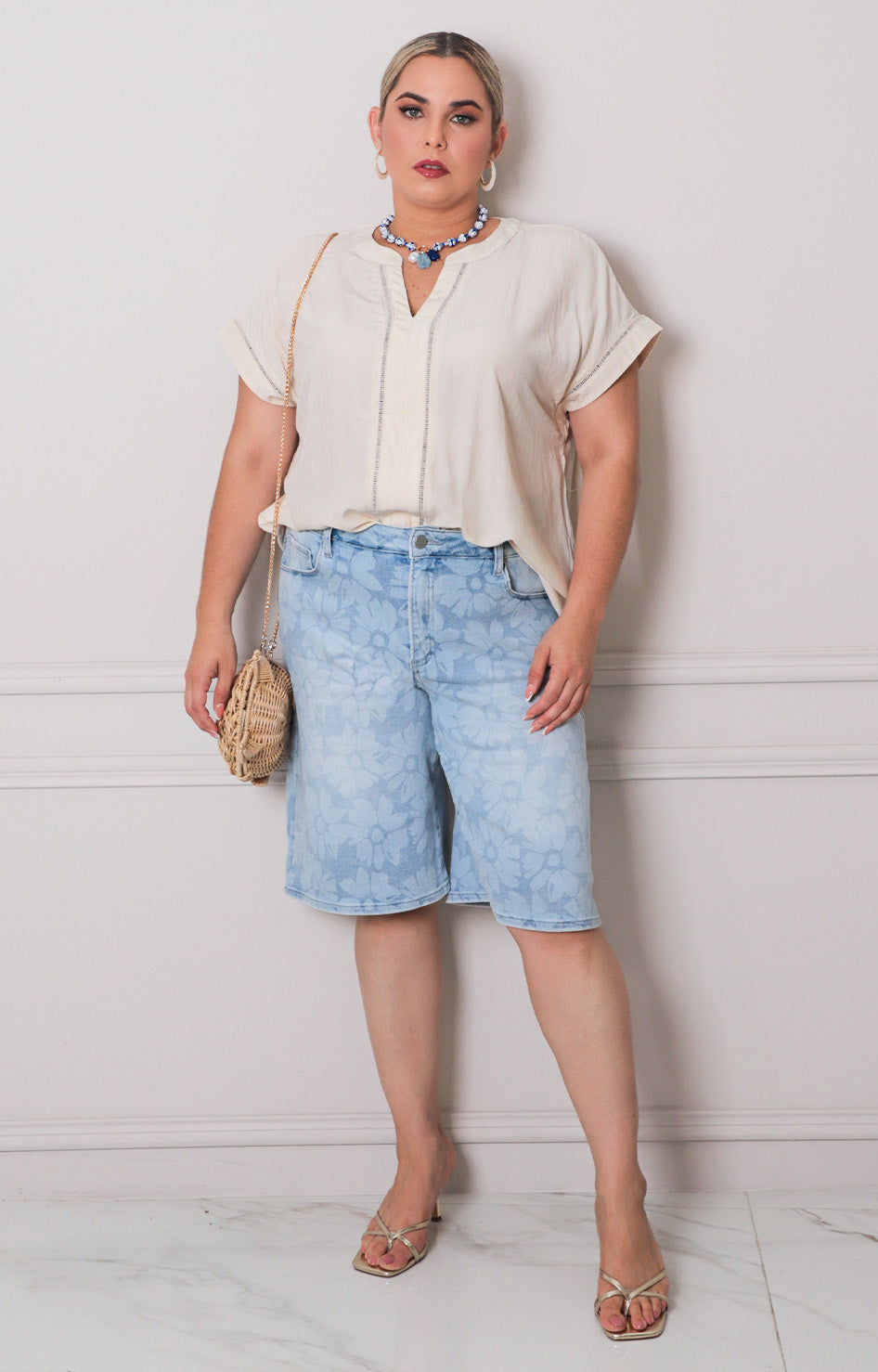 Blusa beige cuello v - BLUSAS CURVY Boutiquemirel 