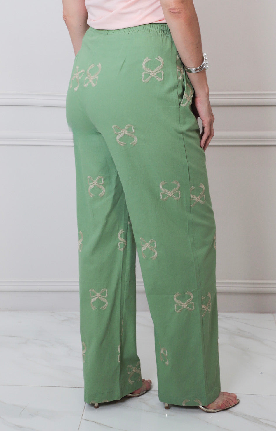 P*4-26*NAANAA*TR230226-8*VERDE - PANTALON REGULAR Boutiquemirel 