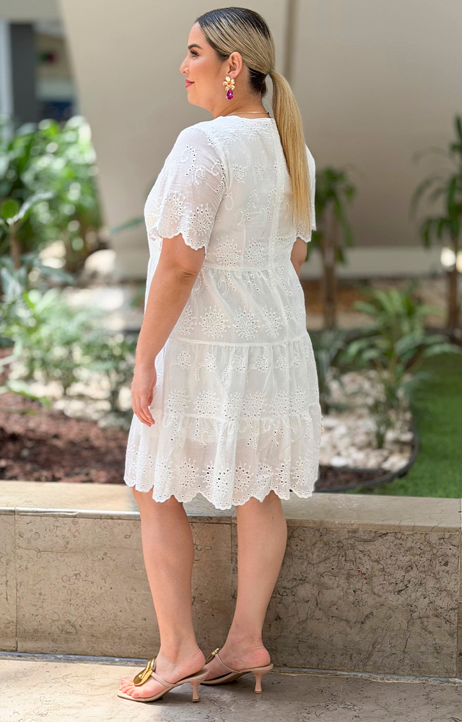 Vestido blanco bordado