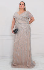 Vestido gris con aplicaciones de brillos - VESTIDO LARGO CURVY Boutiquemirel 