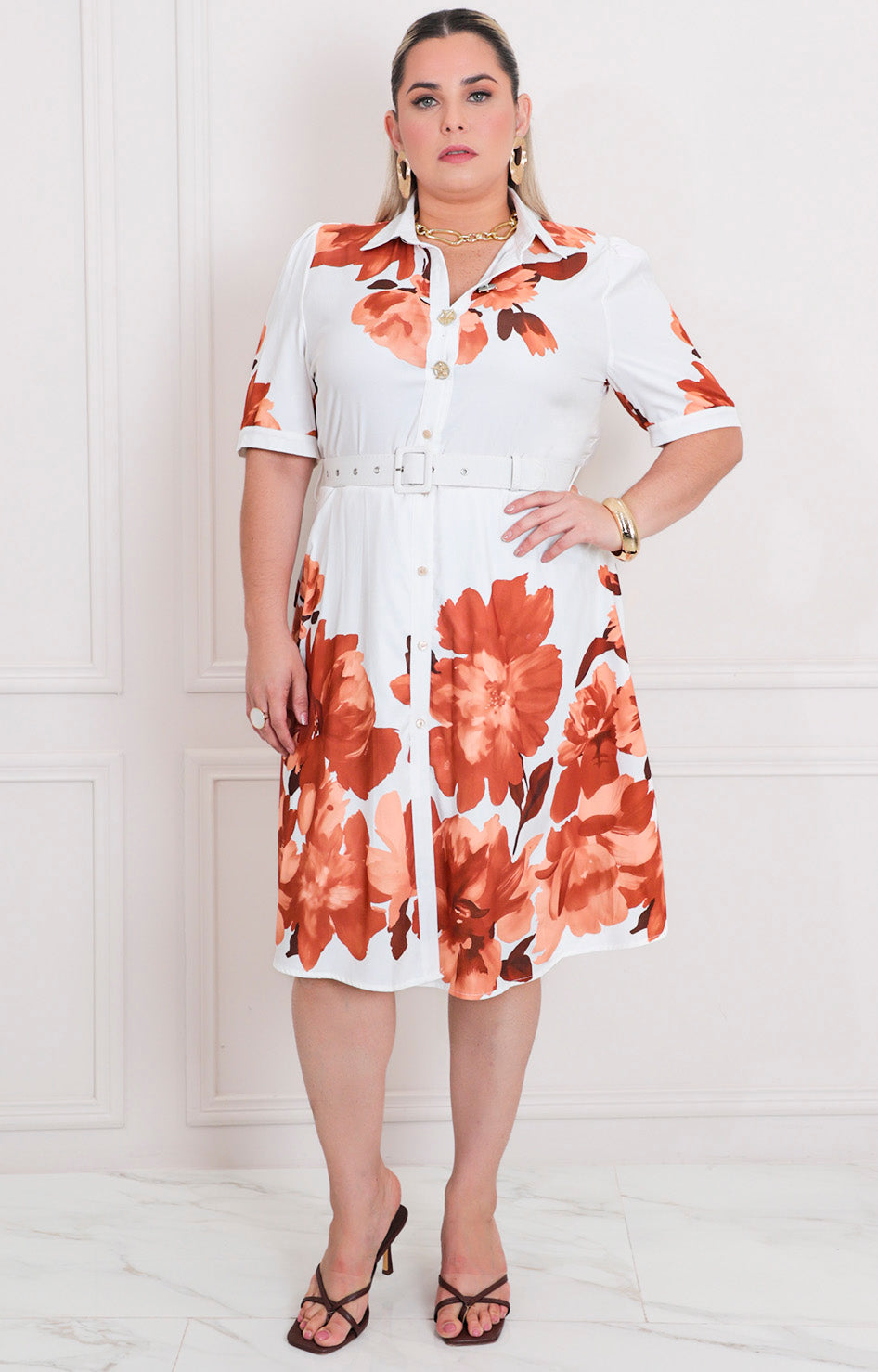 Vestido blanco estampado con cinturón