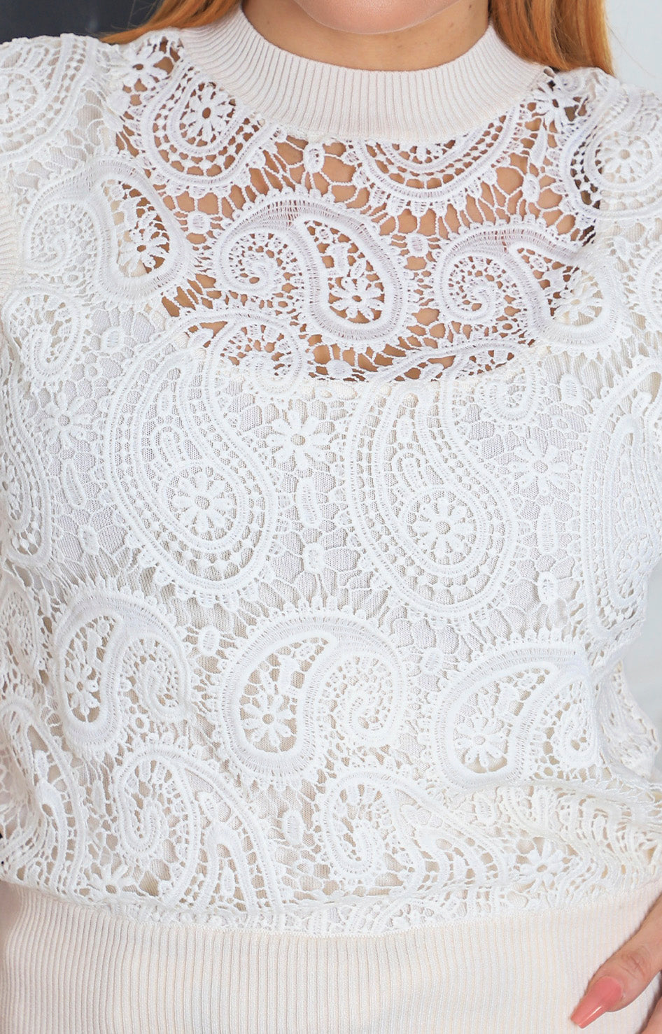 Blusa de encaje tejido