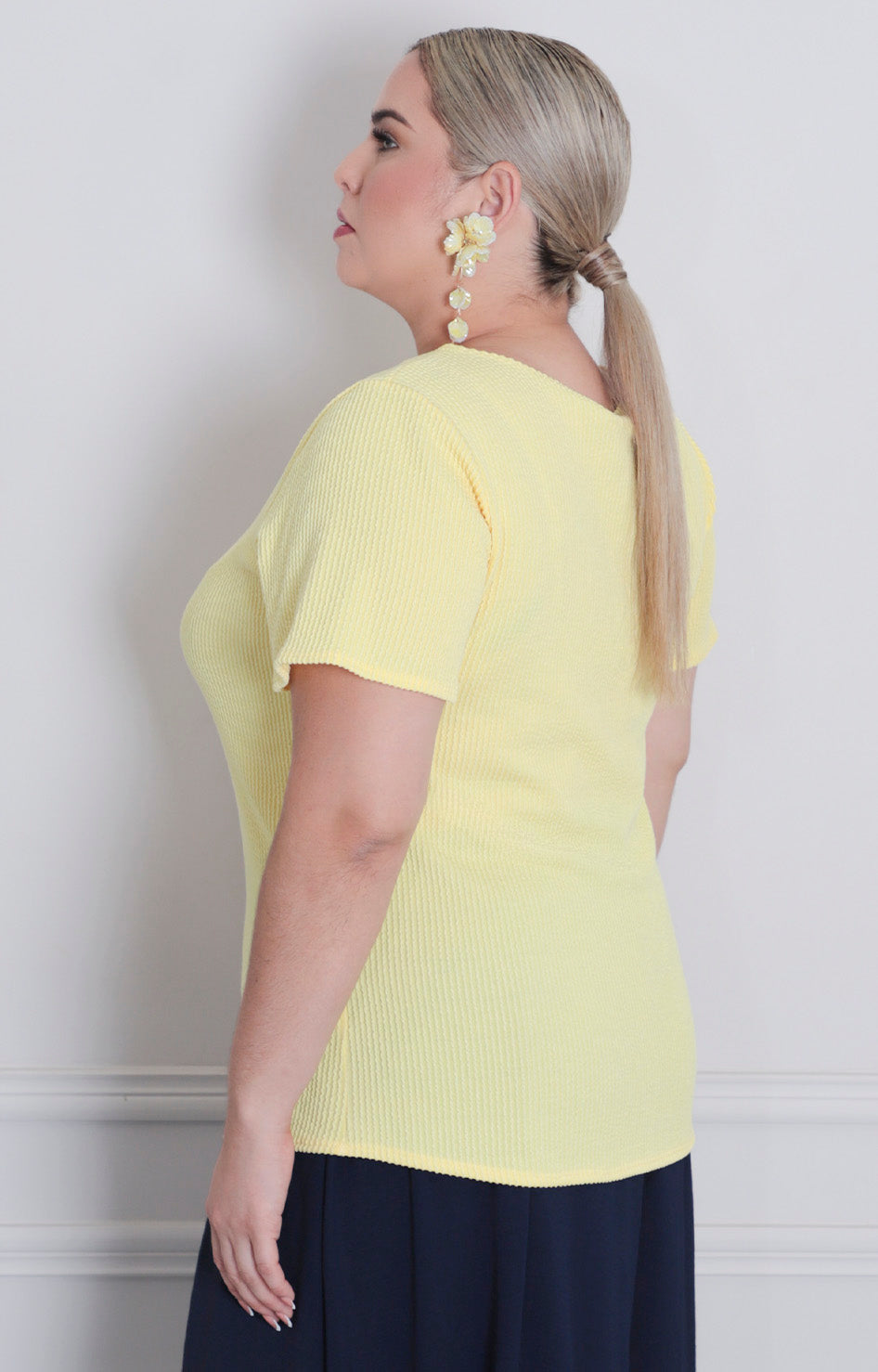 Blusa lisa con textura - BLUSAS CURVY Boutiquemirel 