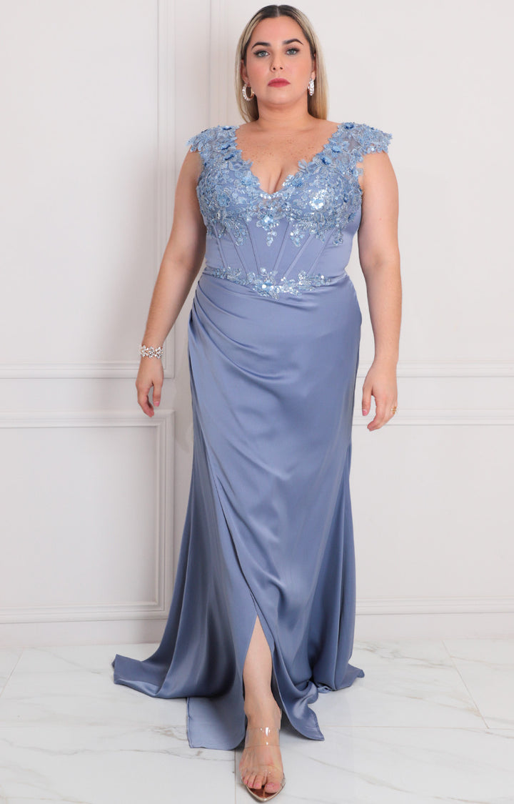 Vestido azul con bordado - VESTIDO LARGO CURVY Boutiquemirel 