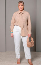 Blusa beige de rayas con corbata - BLUSAS CURVY Boutiquemirel 