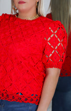 Blusa roja de guipiur