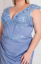 Vestido azul con bordado - VESTIDO LARGO CURVY Boutiquemirel 