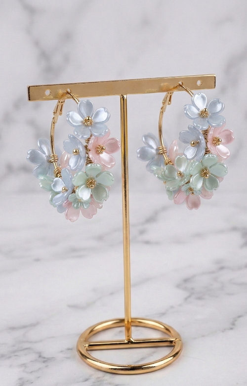 Aretes de Aro Dorado con Flores - ARETES Boutiquemirel 