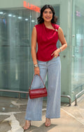Pantalón de mezclilla con aplicaciones de brillos