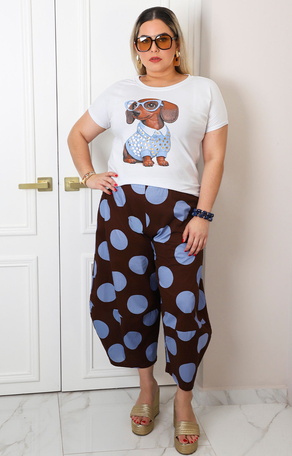 Blusa blanca con estampado de perro