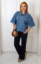 Blusa denim con aplicaciones
