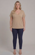 Blusa básica beige - BLUSAS CURVY Boutiquemirel 