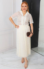 Conjunto beige plisado