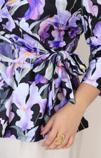 Blusa estampada con lazo