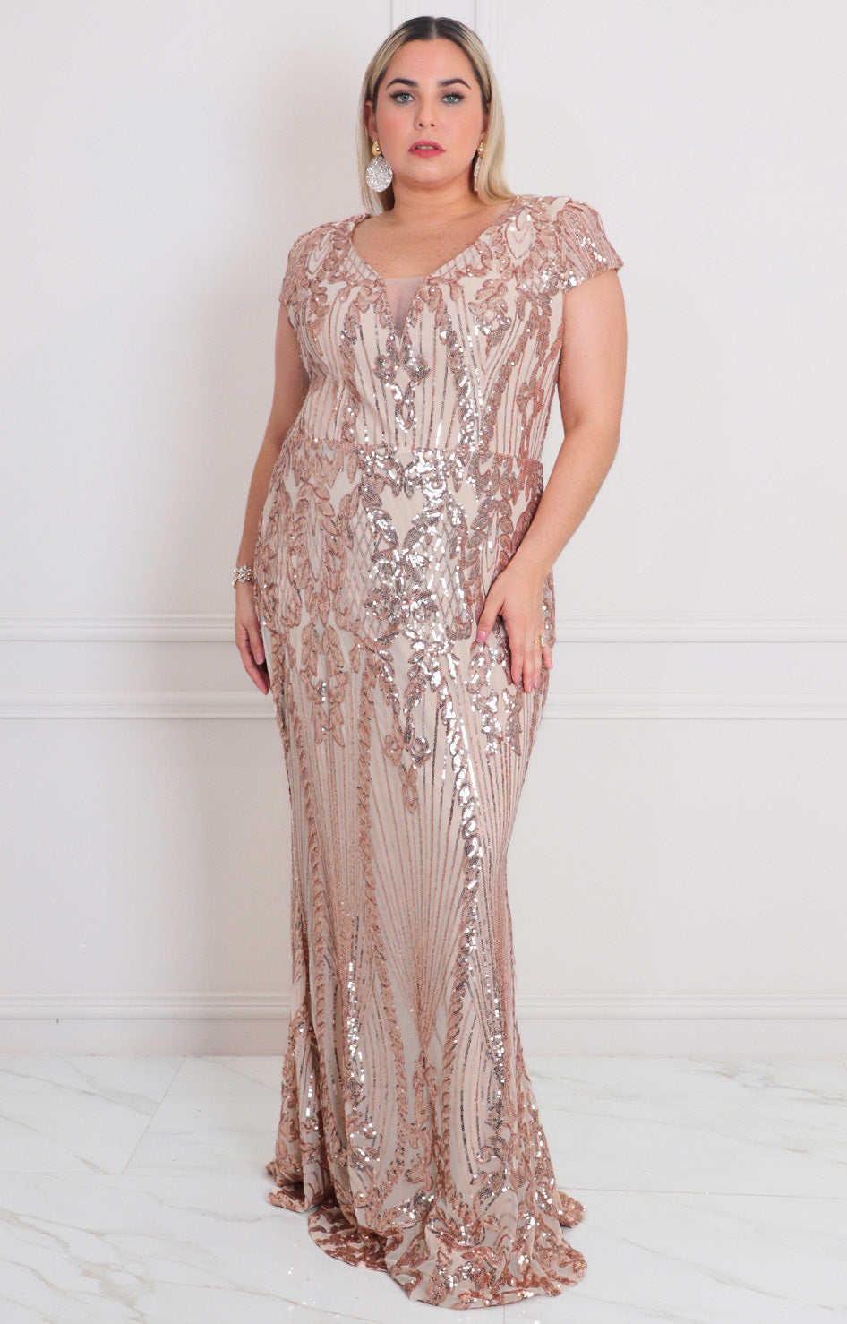 Vestido beige con aplicaciones - VESTIDO CORTO CURVY Boutiquemirel 