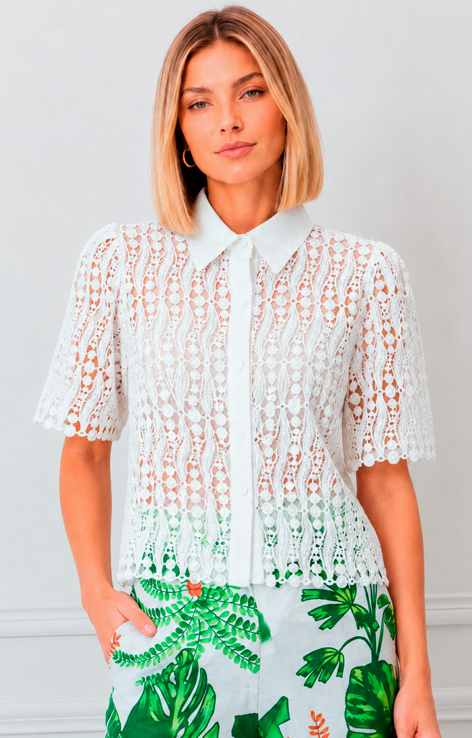 Blusa blanca de guipur - BLUSAS REGULAR Boutiquemirel 