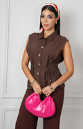 Blusa sin mangas con botones dorados