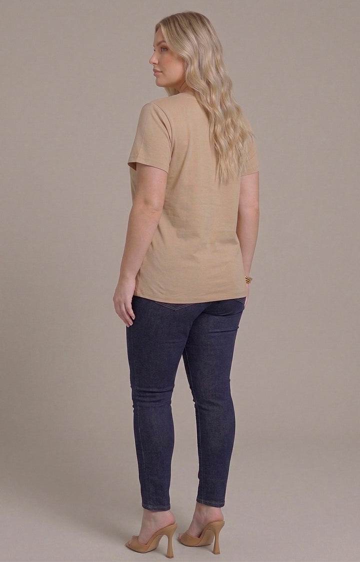Blusa básica beige - BLUSAS CURVY Boutiquemirel 