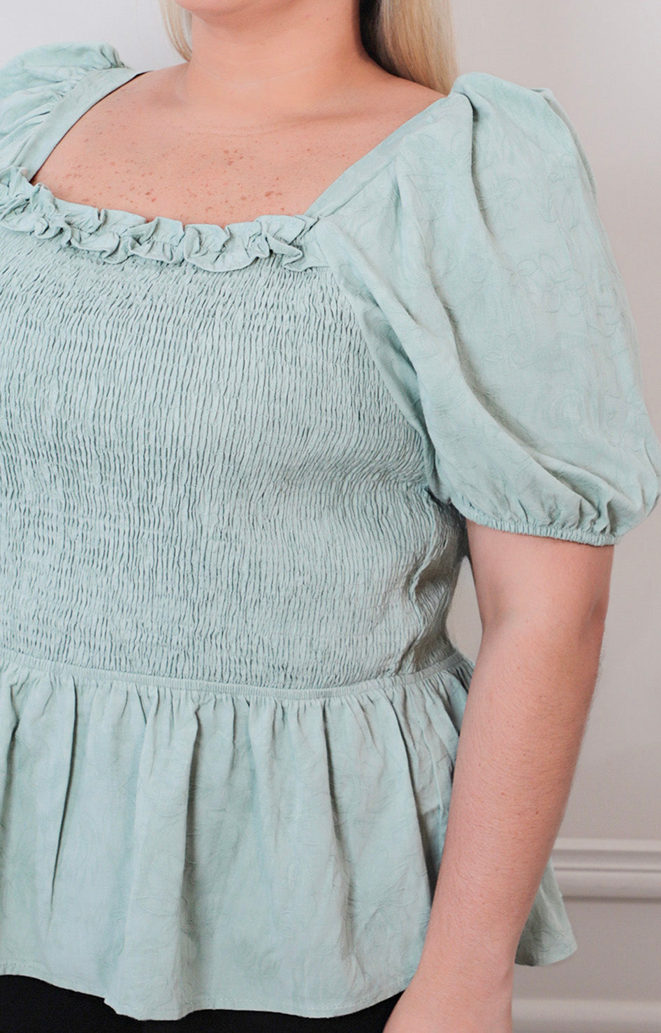 Blusa menta peplum - BLUSAS CURVY Boutiquemirel 