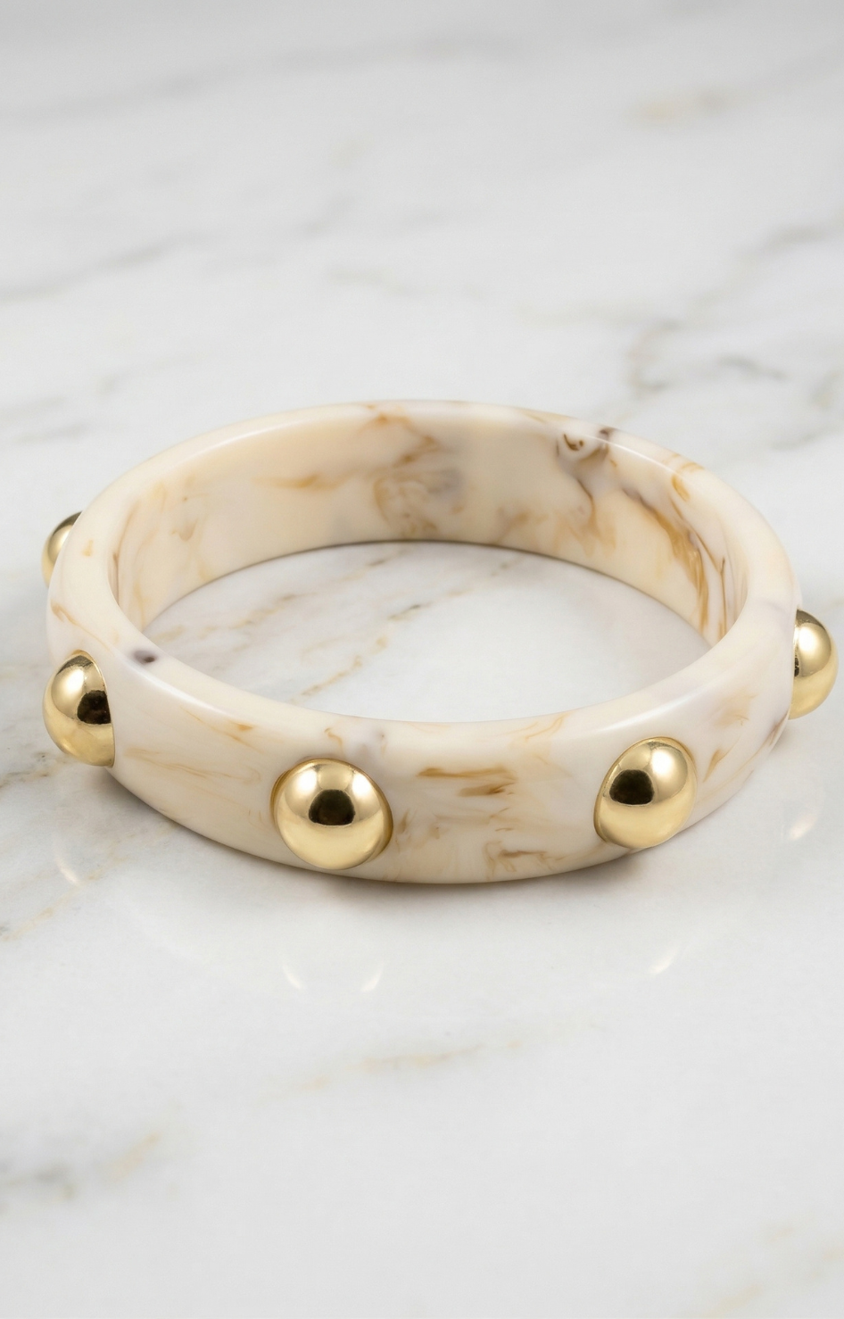 Pulsera beige con detalles dorados - PULSERA Boutiquemirel 
