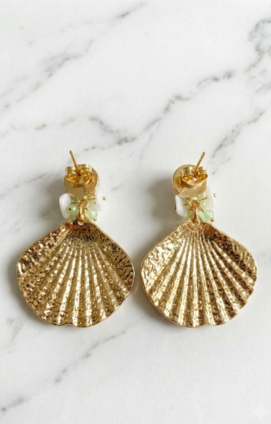Aretes Concha Dorada
