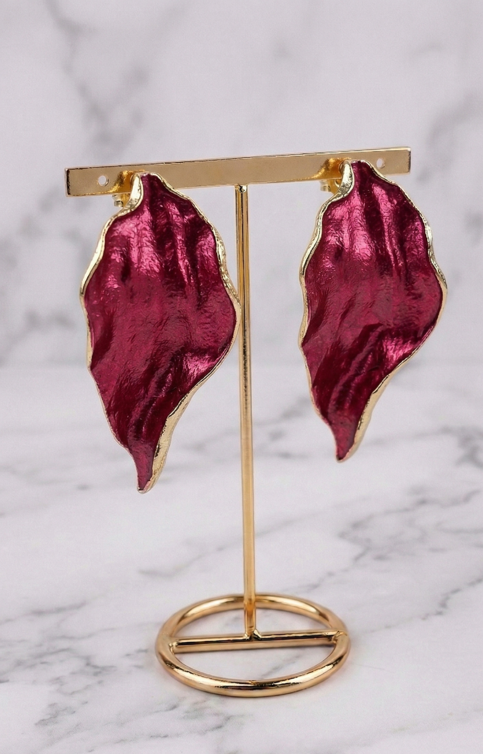 Aretes Rojos con Detalles Dorados - ARETE Boutiquemirel 