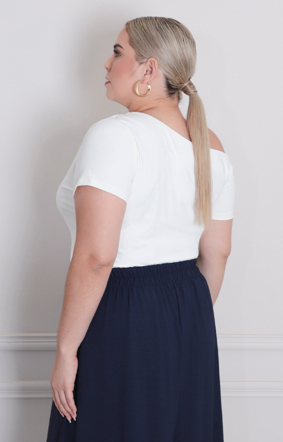 Blusa lisa asimètrica - BLUSAS CURVY Boutiquemirel 