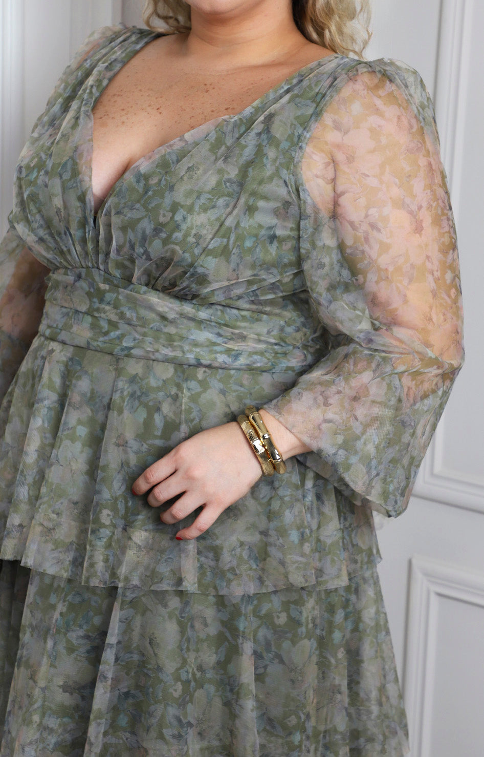 Vestido largo estampado floral con mangas largas