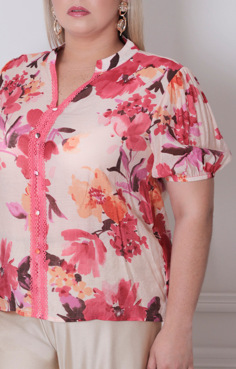 Blusa estampada con bordado - BLUSAS CURVY Boutiquemirel 