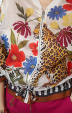 Blusa con estampado floral
