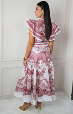 Conjunto con estampado barroco y volantes
