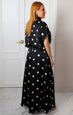 Conjunto negro satinado con polka dots