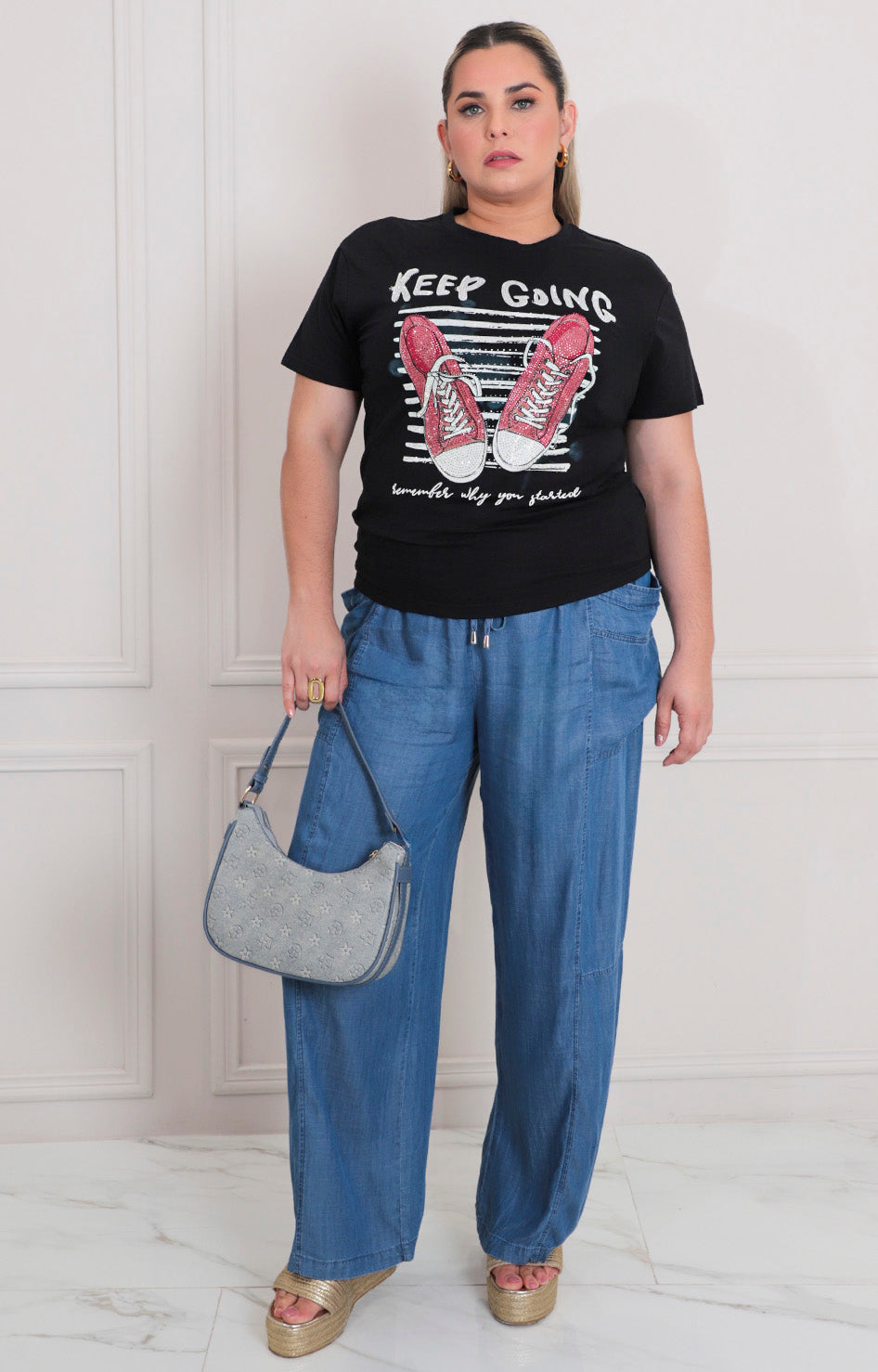 Blusa negra estampada