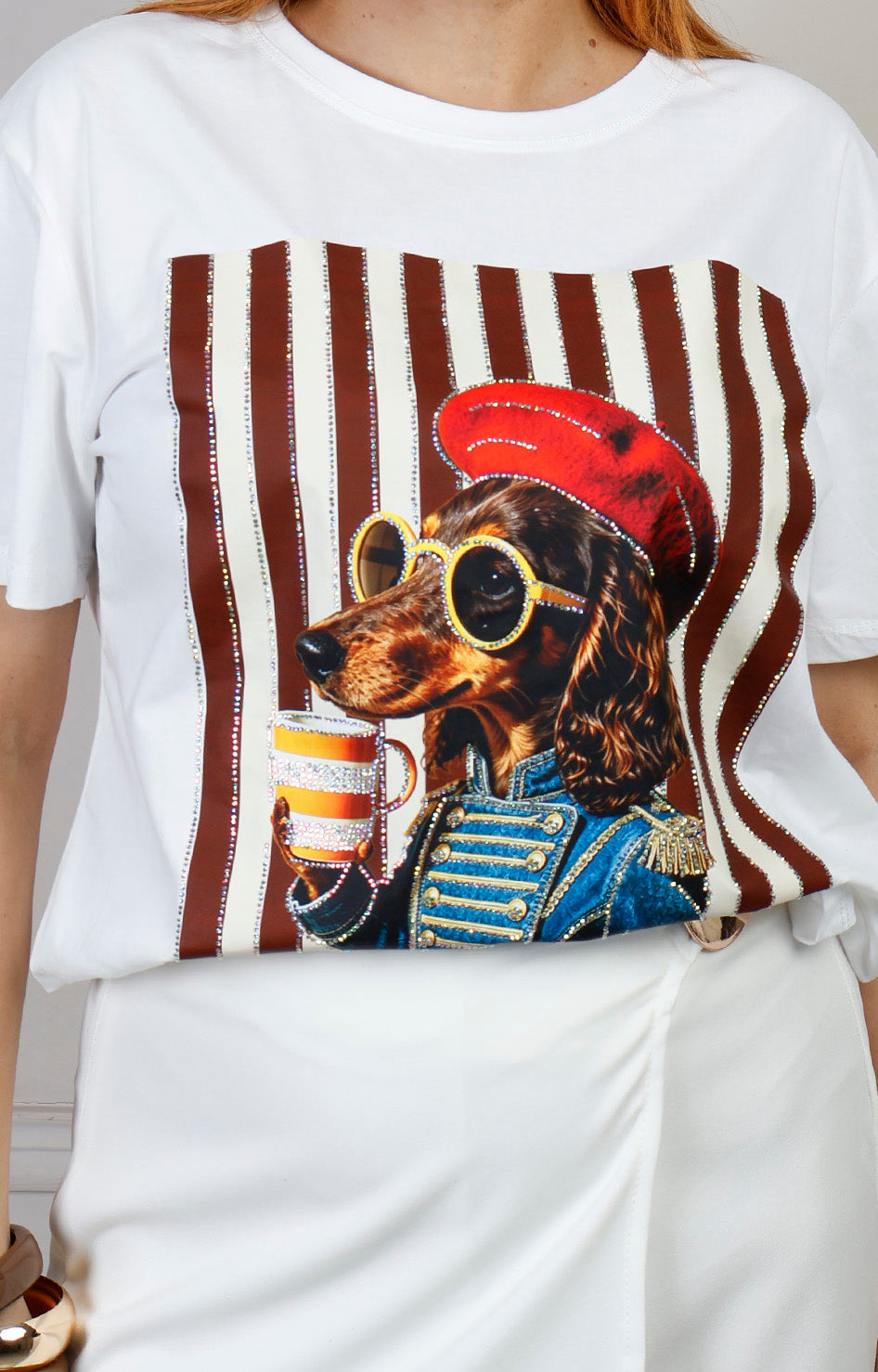 Blusa regular de Boutiquemirel con estampado gráfico de perro, tela suave y diseño moderno para un estilo casual.