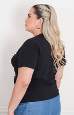 Blusa negra estampada