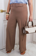 Pantalon beige con cinturòn