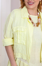 Vestido amarillo con camisera