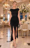 Vestido negro fruncido
