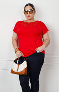 Blusa roja con encaje