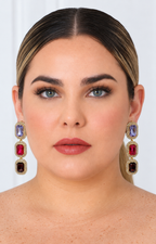 Aretes colgantes de piedras multicolor