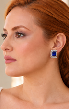 Aretes Boutiquemirel de piedra azul rectangular, diseño elegante para complementar cualquier estilo