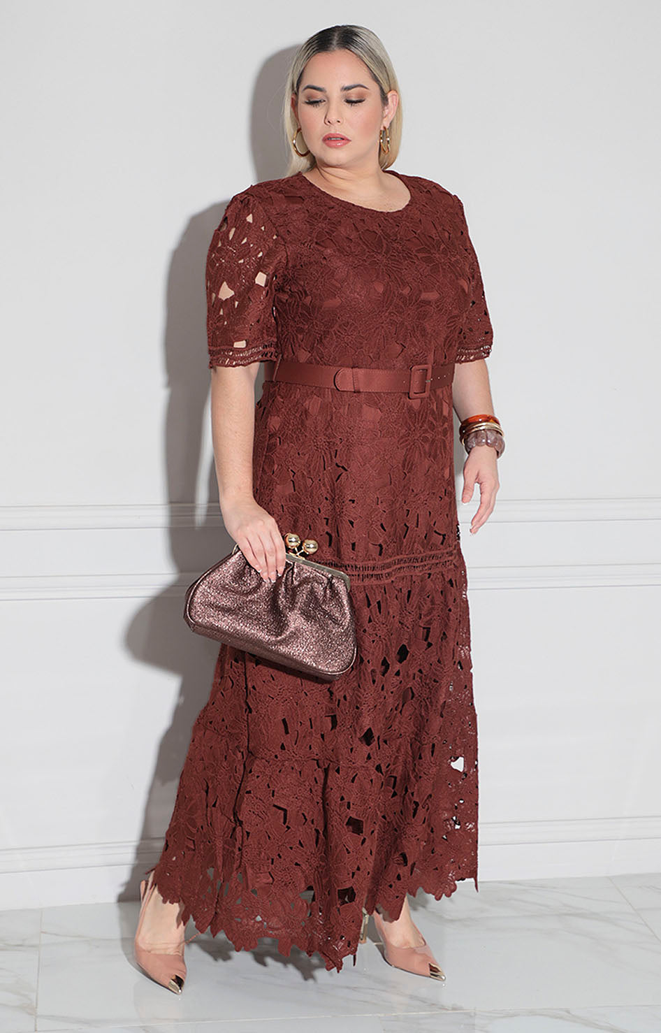 Vestido de encaje café