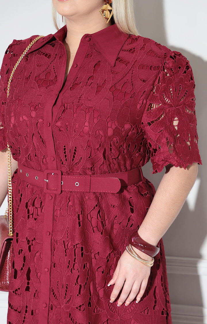 Vestido vino de encaje