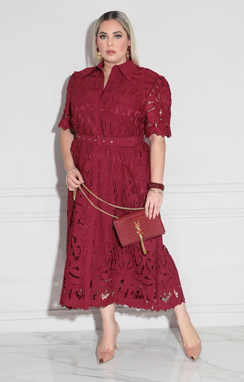 Vestido vino de encaje