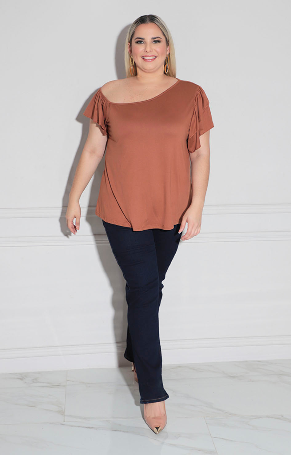 Blusas café asimétrica