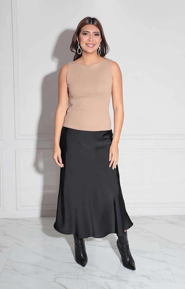 Blusa café con brillos