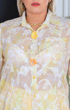 Blusa estampada con maxi botones