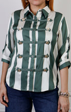 Blusa camisera a rayas verticales con detalles dorados de la marca Boutiquemirel, de estilo regular y elegante.